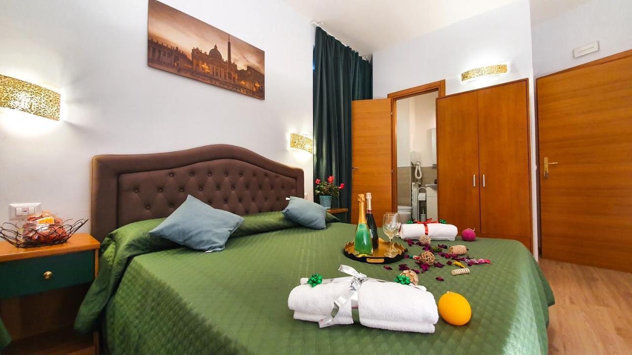 Hotel A Casa Simpatia - A Richiesta Parcheggio Gratuito ! Řím Exteriér fotografie