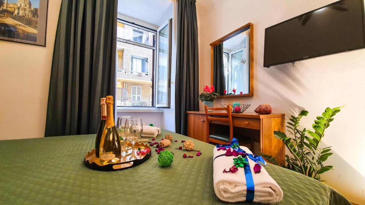 Hotel A Casa Simpatia - A Richiesta Parcheggio Gratuito ! Řím Exteriér fotografie